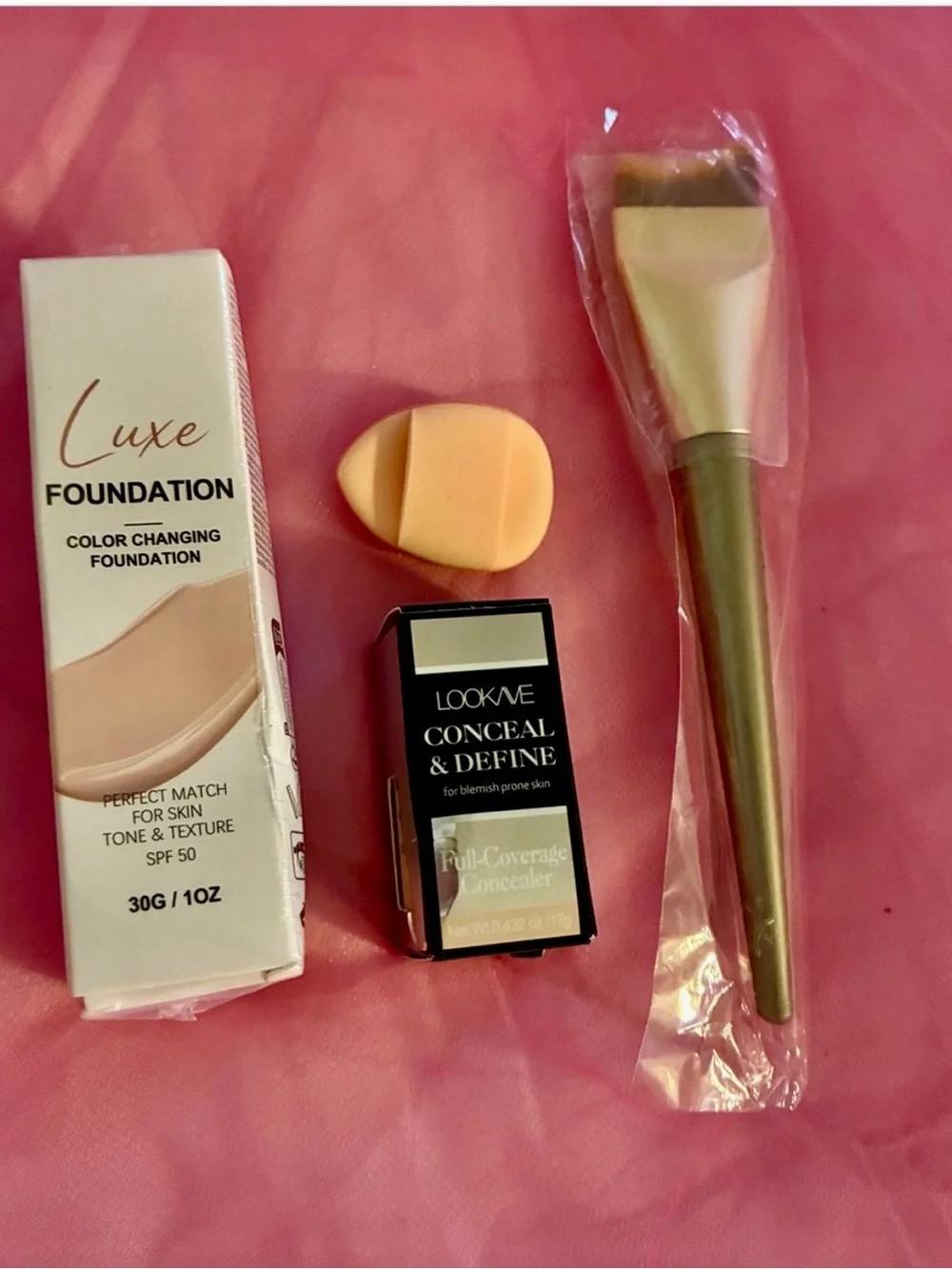 Luxe Foundation, sponge, brush application and concealer